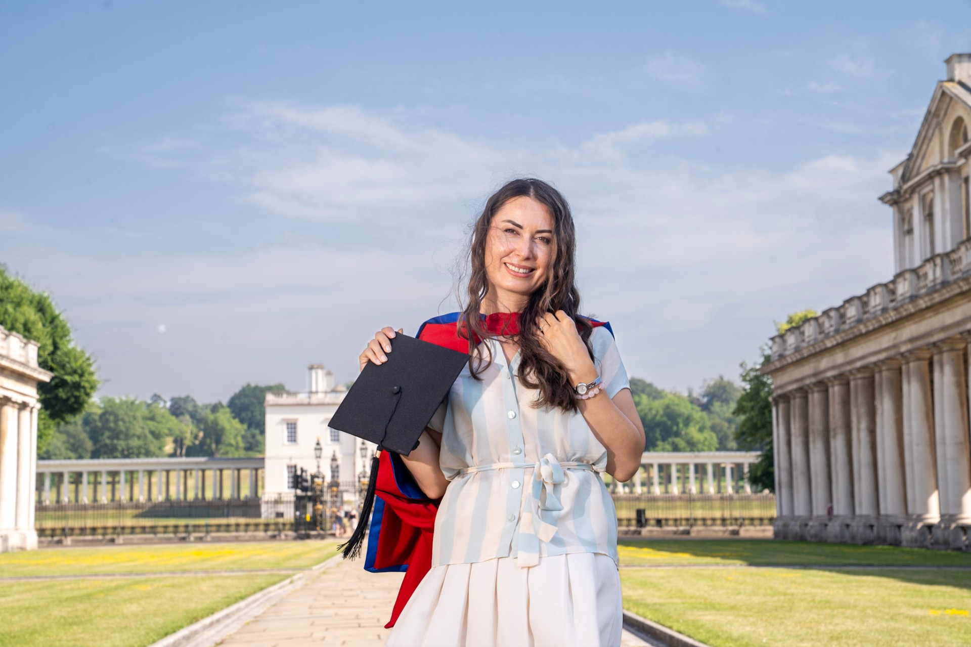 Graduation portrait preview 9